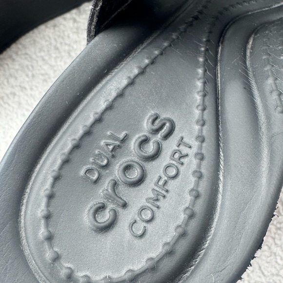 Crocs Women's Black Sandals - Picture 6 of 7